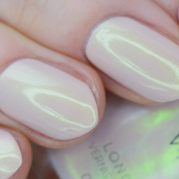 CND Vinylux polishes. - Picture 4 of 6